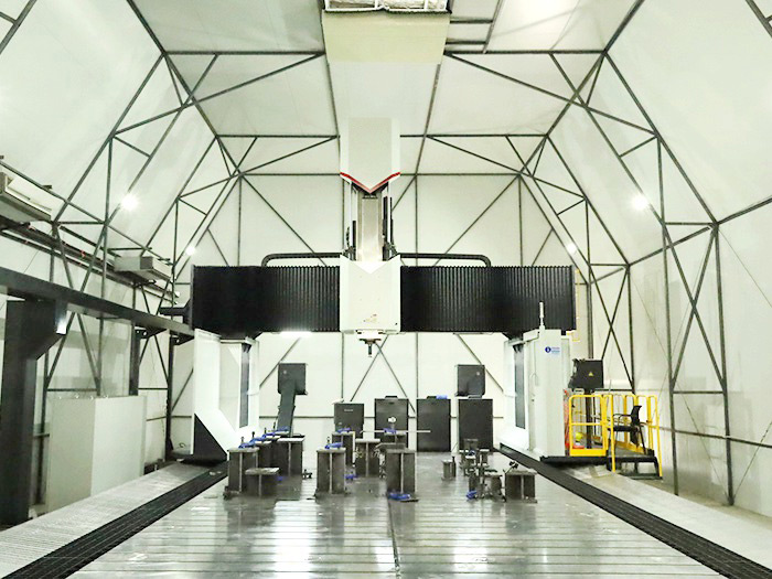 动柱龙门铣削中心：加工行程12m*4.6m*1.4m